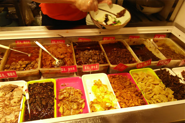 美食之旅线路 圆西路小吃一条街外卖送餐服务全攻略